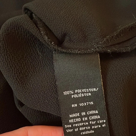 Zac & Rachel womens blouse Large Top shirt sleeveless  black Keyhole vneck basic - Picture 7 of 8